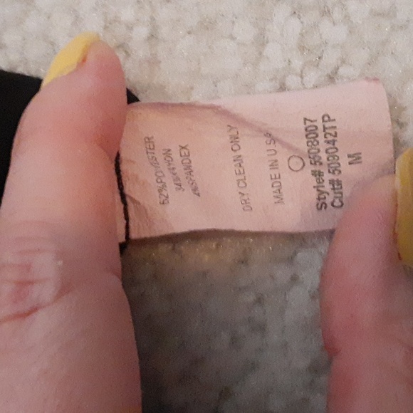 Twenty one black skirt with pockets. Size medium. - Picture 9 of 9